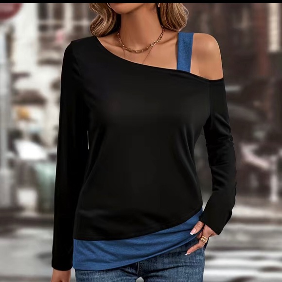 Colorblock Cold Shoulder T-shirt - Picture 1 of 3